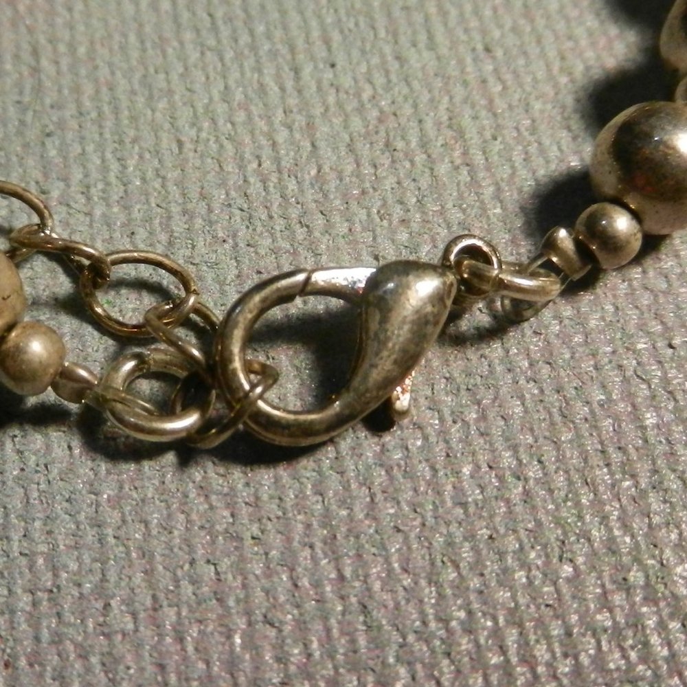 VTG hearts a'gogo silver necklace long silver tone filigree beaded pendant heart - Picture 13 of 16